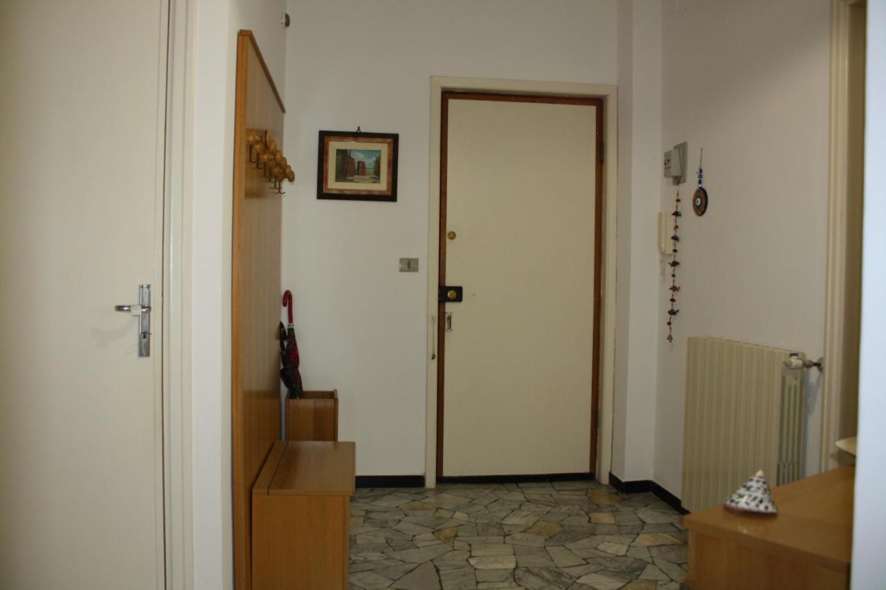 Casa Emma 400 Mt Dal Mare Apartment Споторно Екстериор снимка